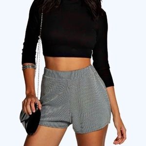 SOLD 3 FOR $15 High Waisted blk/white shorts